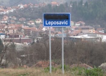 Dëmtimi i tabelave në gjuhën shqipe, arrestohet një serb në Leposaviq