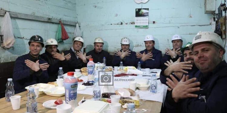 Minatori i Trepçës: “Unë jam gjithmonë i lidhur me Allahun, në kohë si tani ku jemi 800 metra nën tokë”