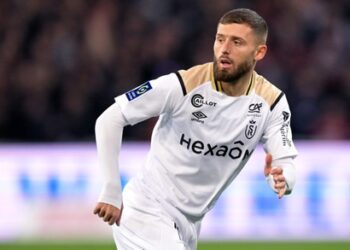 Zyrtare: Futbollisti mitrovicas Arbër Zeneli bëhet me skuadër të re