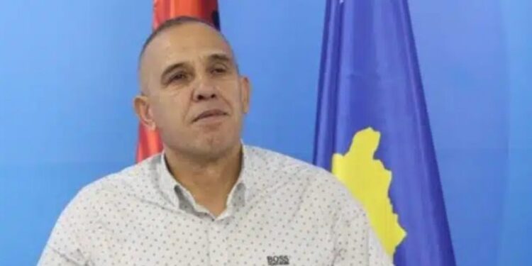 Zeqiri i bindur se s’do të shkarkohet, thotë se Lista Serbe nuk ka guxim të ballafaqohet me të vërtetën