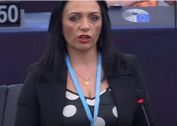 Përfaqësuesja shqiptare e Maqedonisë përmend familjen Jashari në seancën ku po diskutohet anëtarësimi i Kosovës