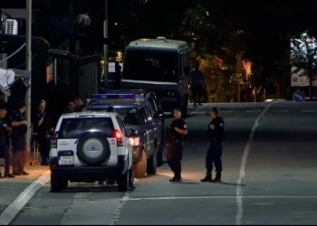 Detaje nga incidenti në lokalin në veri: 38-vjeçari e kërcënon me vrasje pronarin, e akuzon se ‘punon për Kurtin’