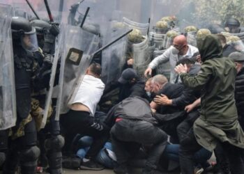 Miletiq dënohet me dy vjet burgim e mbi 9 mijë euro gjobë për sulmet ndaj KFOR-it në Zveçan