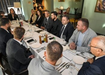 Kurti takon kryetarët veriorë, flasin për sfidat e qeverisjes dhe buxhetin e vitit 2025