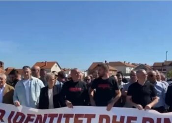 Shqiptarët e nisin protestën në Preshevë për shkelje nga Serbia