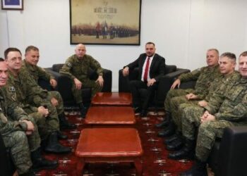 Ministria e Mbrojtjes reagon pas letrës së gjeneralit Jashari: Ushtarakët s’do të mbesin pa ushqim, garantojmë