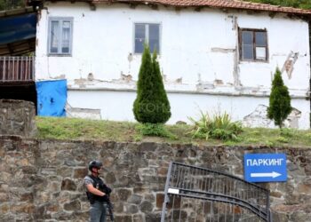 Arrestohet një person në Banjskë, u kap me armë dhe me emblemë të ushtrisë serbe