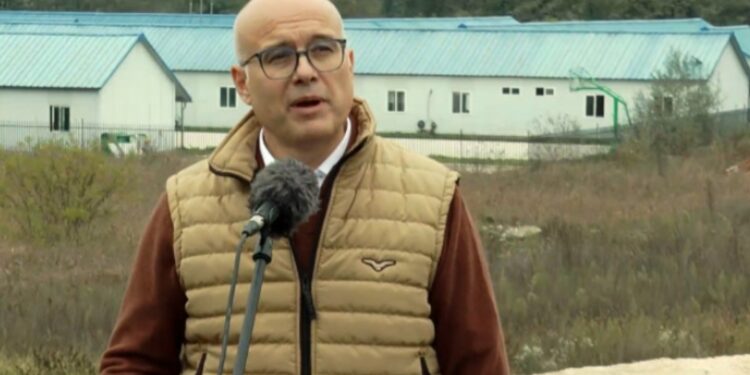 Vuçeviq: Kurti qëllimisht po e ndërlikon hyrjen e mallrave serbe në Kosovë, nuk do të hapë Jarinjen dhe Bërnjakun