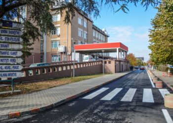 Nepotizmi në QKUK: Dyshime për punësime familjare në konkursin për 14 recepsionistë