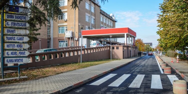 Nepotizmi në QKUK: Dyshime për punësime familjare në konkursin për 14 recepsionistë