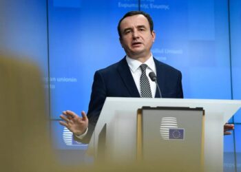 Kurti: Nëse dikush priste që të bëhesha kryeministër e të mos luftoja krimin në veri, nuk më paska njohur vërtet