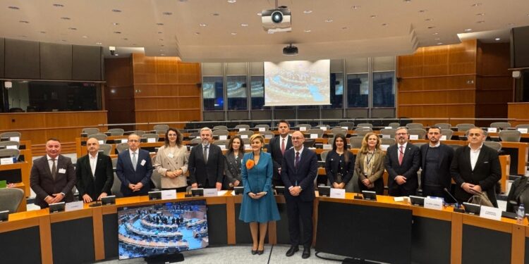 Deputetët e Kosovës kërkojnë heqjen e masave nga BE-ja