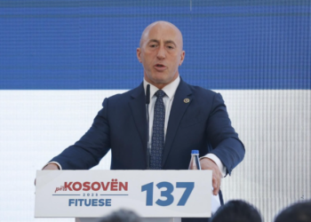 Haradinaj për aferën “WhatsApp”: S’ka kush që i shpëton, të gjithë janë për burg – në krye është Kurti