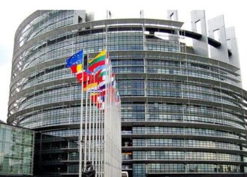 Parlamenti Evropian kërkon heqjen e menjëhershme të masave ndaj Kosovës, i quan të pajustifikueshme