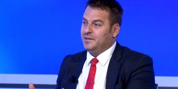 Muja: LVV s’ka interes për koalicion me PDK-në