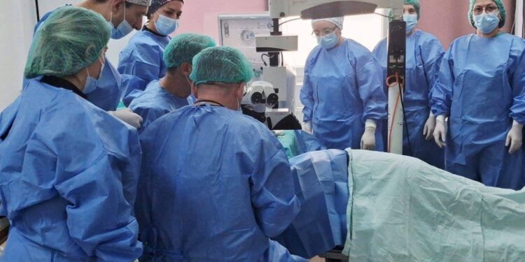 Spitali i Mitrovicës realizon 143 operacione të syrit brenda tre muajve