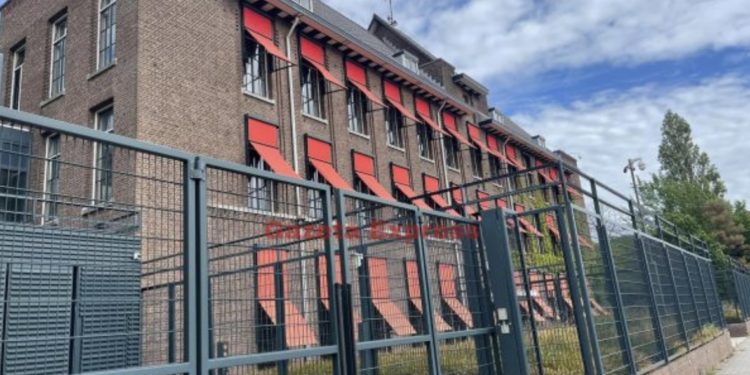 Gjykata Speciale merr një vendim për Hashim Thaçin dhe Kadri Veselin