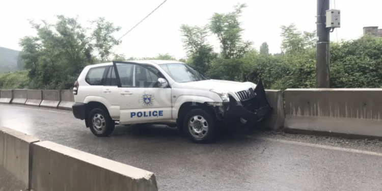 Dy policë të lënduar në vetaksidentin te “Kërshi i Dudës”