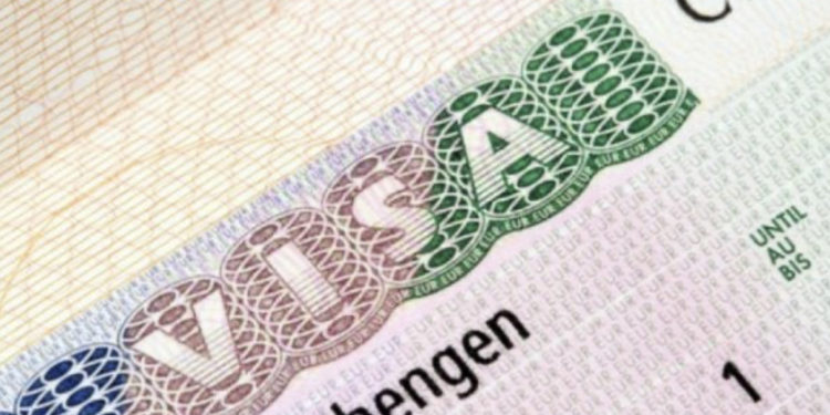 Burimet e BE-së: Pezullimi i liberalizimit të vizave për Kosovën, nuk është opsion