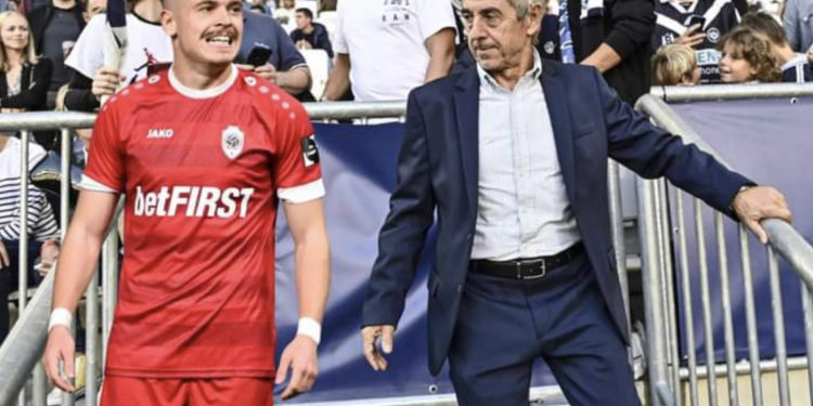 Mitrovicasi Arbnor Muja i kërkoi vendin titullar trajnerit për ta veshur fanellën e Kosovës