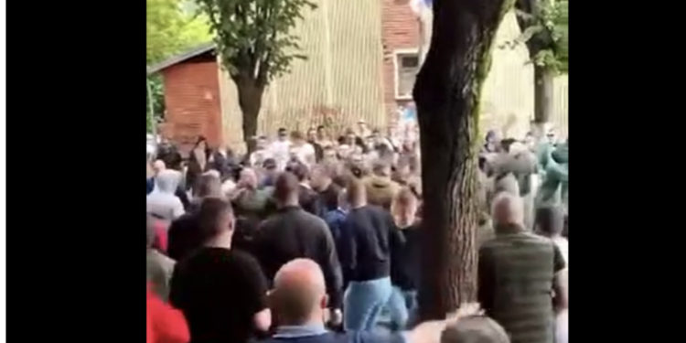 Raportohet se serbët e kanë sulmuar Goran Rakiqin