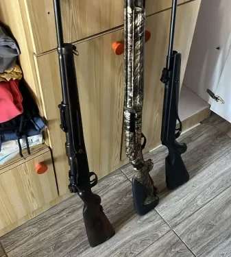 Në veri të Mitrovicës konfiskohen katër armë të gjata