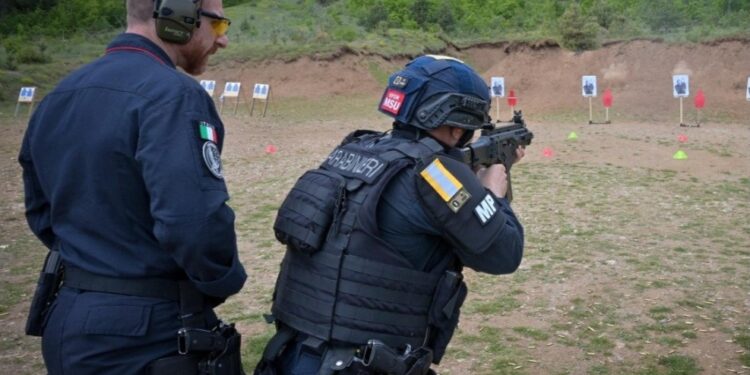 Stërvitje intensive e karabinierëve të KFOR-it në Kosovë